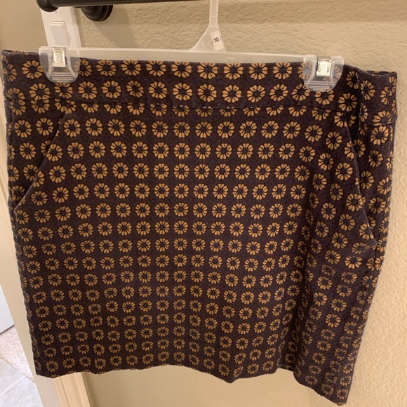 Loft Gold Medallion Pencil Skirt - Picture 2 of 4